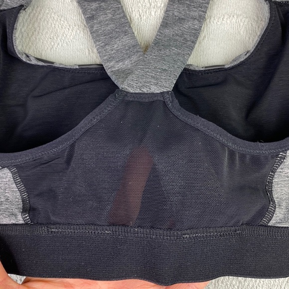 IVY PARK Logo Sports bra - Picture 4 of 6